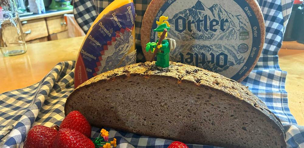 Spannende Geschichten und leckeres Essen gibt es beim Märchenfrühstück